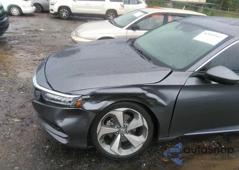 2018 Honda Accord Touring 2.0T из США, поврежденный, VIN 1HGCV2F9XJA040924